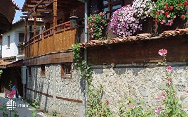 Bariakov Family Hotel 22