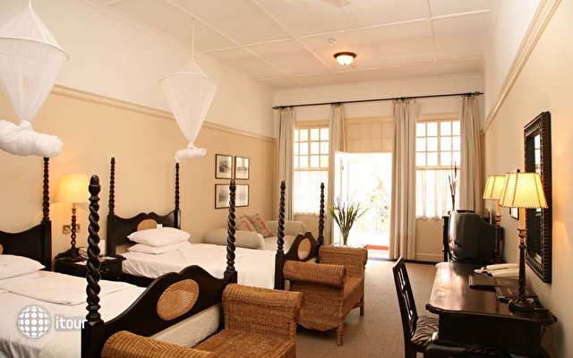 The Victoria Falls Hotel 21