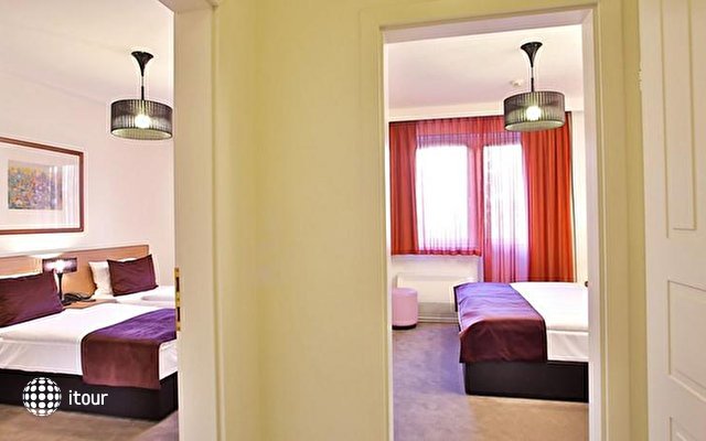 Adina Apartment Hotel Budapest 9