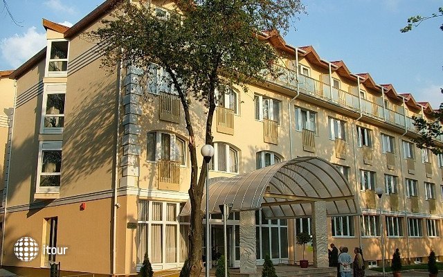 Hungarospa Thermal Hotel  1