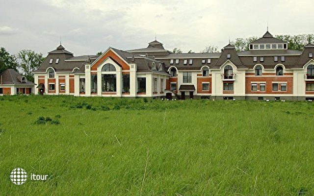 Gallery Club Hotel Abramtsevo 23