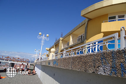 лазурь Beach Hotel 16
