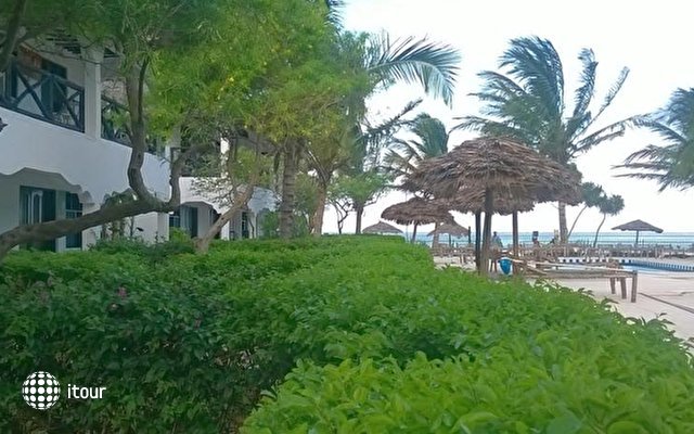 La Madrugada Beach Hotel & Resort 14