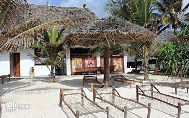 Uroa Bay Beach Resort 13