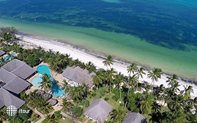 Uroa Bay Beach Resort 1