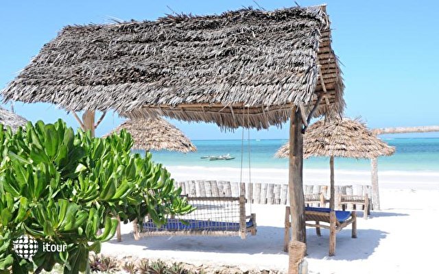 Waridi Beach Resort & Spa 5