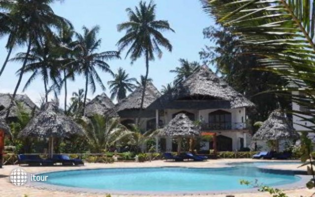 Waridi Beach Resort & Spa 2