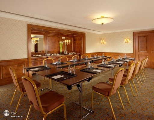 Fairmont Grand Hotel Kyiv 12