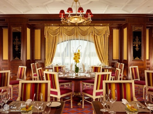 Fairmont Grand Hotel Kyiv 13