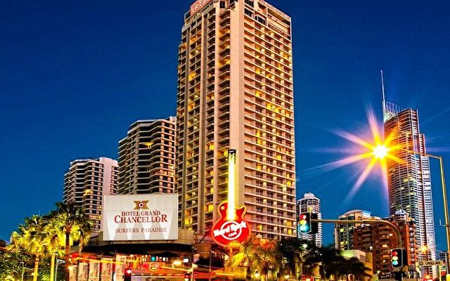 Courtyard By Marriott Surfers Paradise Resort 19