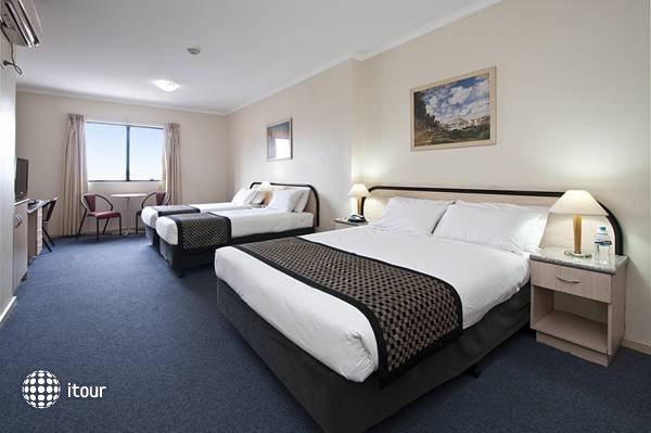 Comfort Hotel Adelaide Riviera  1