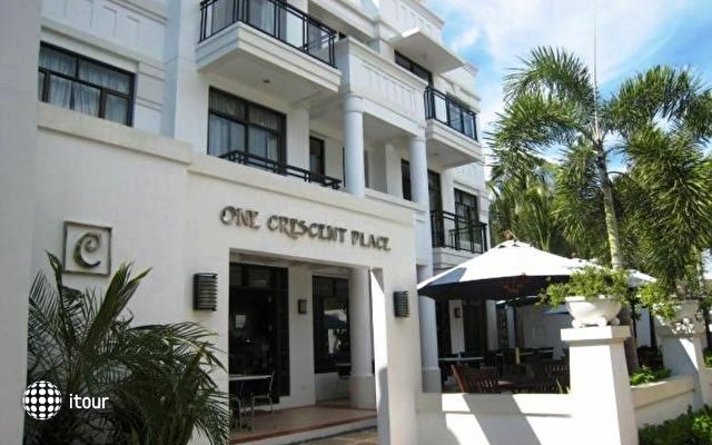 One Crescent Place 14