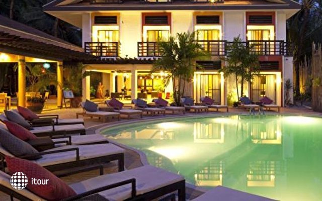 Microtel Inn & Suites By Wyndham Boracay Hotel  9