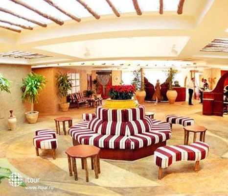 Al Liwan Suites 12