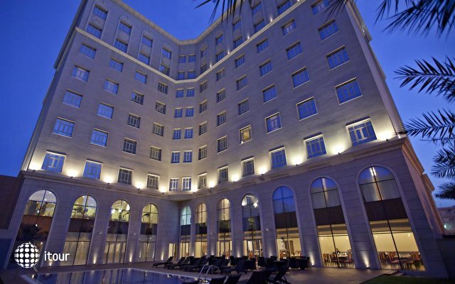 Concorde Hotel Doha 1