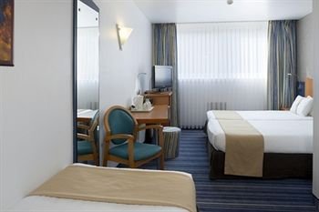 Holiday Inn Brussels Airport 8
