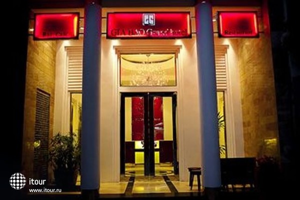 Gia Bao Grand Hotel 32