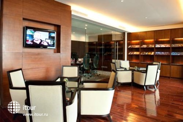 Crowne Plaza West Hanoi 18