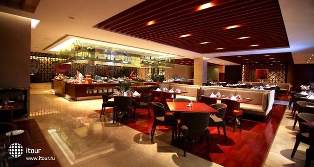 Crowne Plaza West Hanoi 27