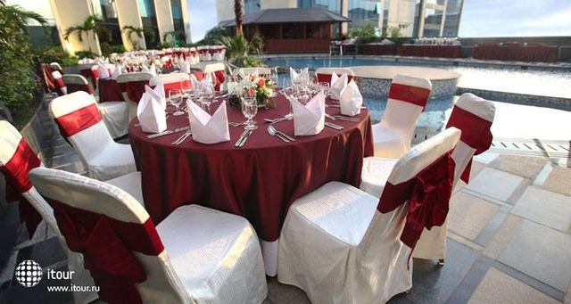 Crowne Plaza West Hanoi 33