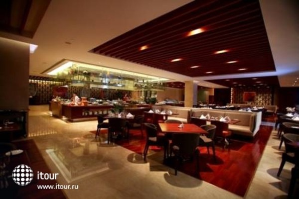 Crowne Plaza West Hanoi 37