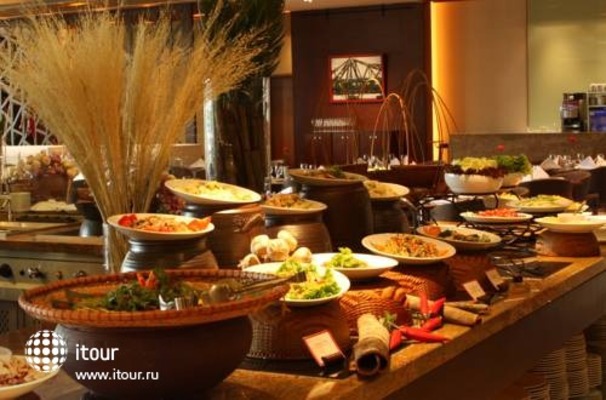 Crowne Plaza West Hanoi 42