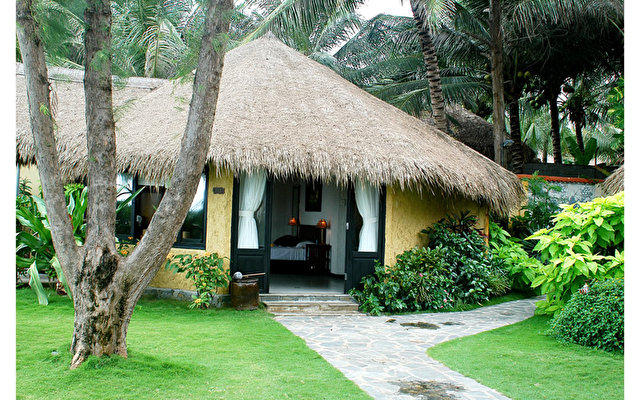 Bamboo Village Beach Resort & Spa 52