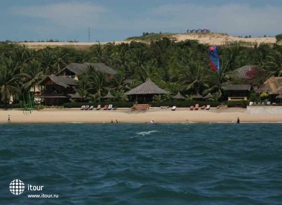 Full Moon Beach Resort 32