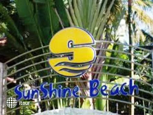 Sunshine Beach 4