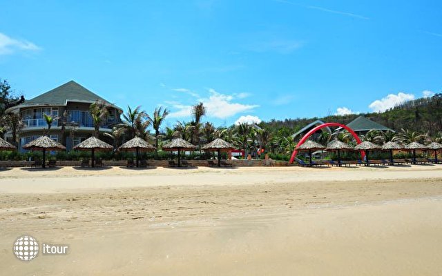 Sandunes Beach Resort & Spa 11