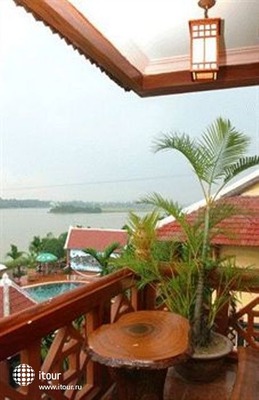 Pho Hoi Riverside Resort 20