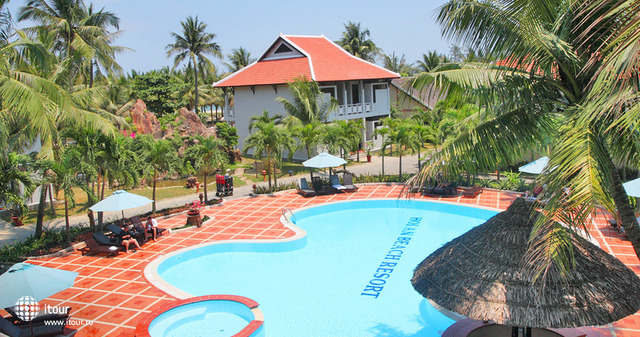 Hoi An Beach Resort 2