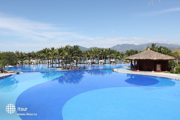 Vinpearl Luxury Nha Trang 2