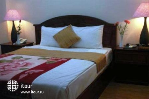 Violet Hotel Nha Trang 12