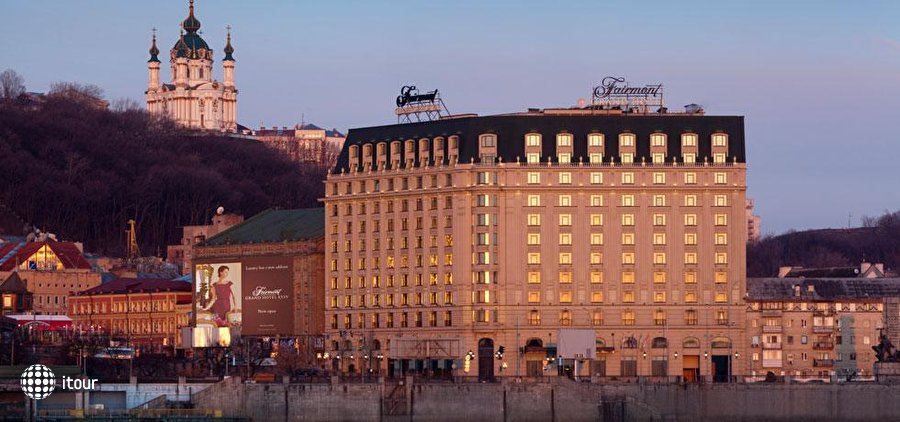 Fairmont Grand Hotel Kyiv 1