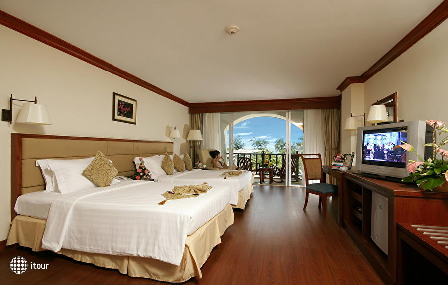 Phuket Graceland Resort 10