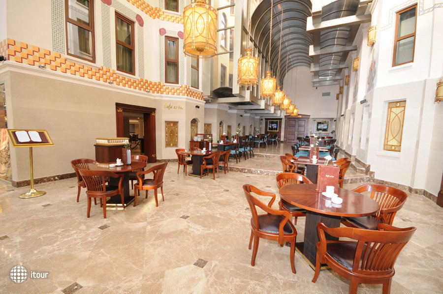 Crowne Plaza Old City 7