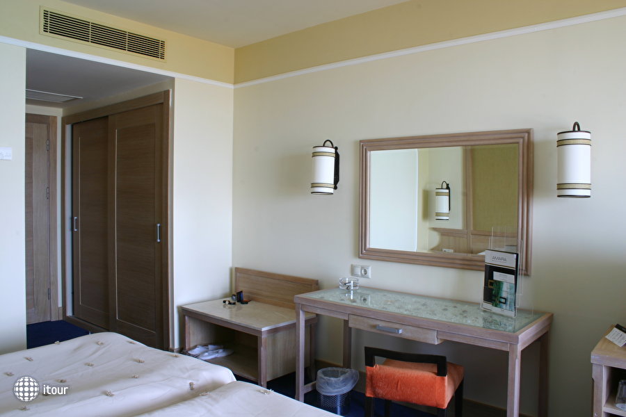 Dobedan Beach Resort Comfort 11