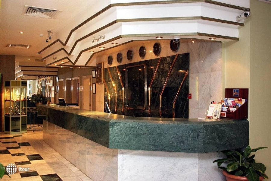 Ramee Guestline Hotel Al Riqqa 4