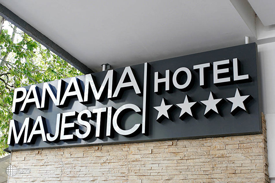 Panama Majestic 57