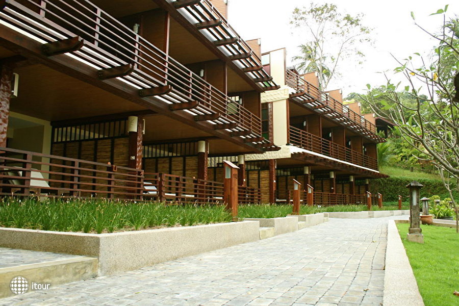 Tongsai Bay Cottages And Hotel 4