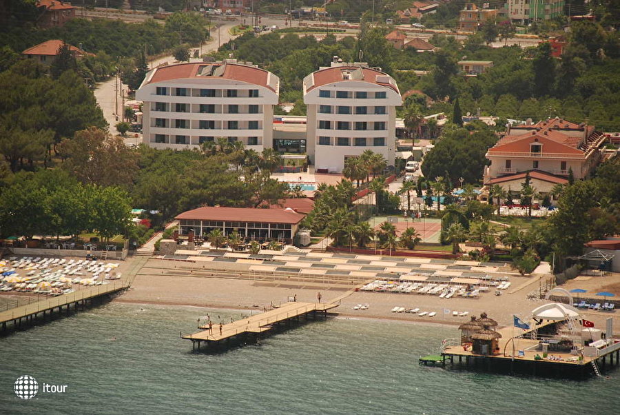 Ring Beach Hotel (ex. Nautilus Resort Hotel) 1