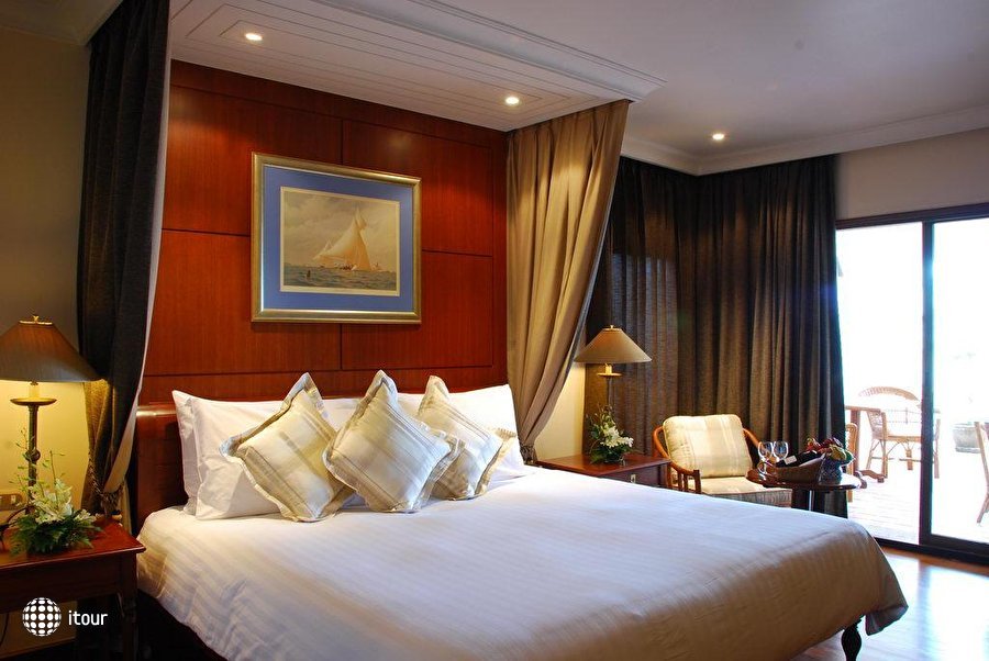Puravarna Hotel & Resorts 3