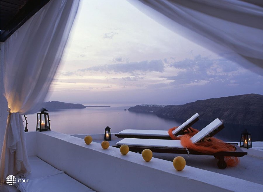 Rocabella Santorini Resort & Spa 12