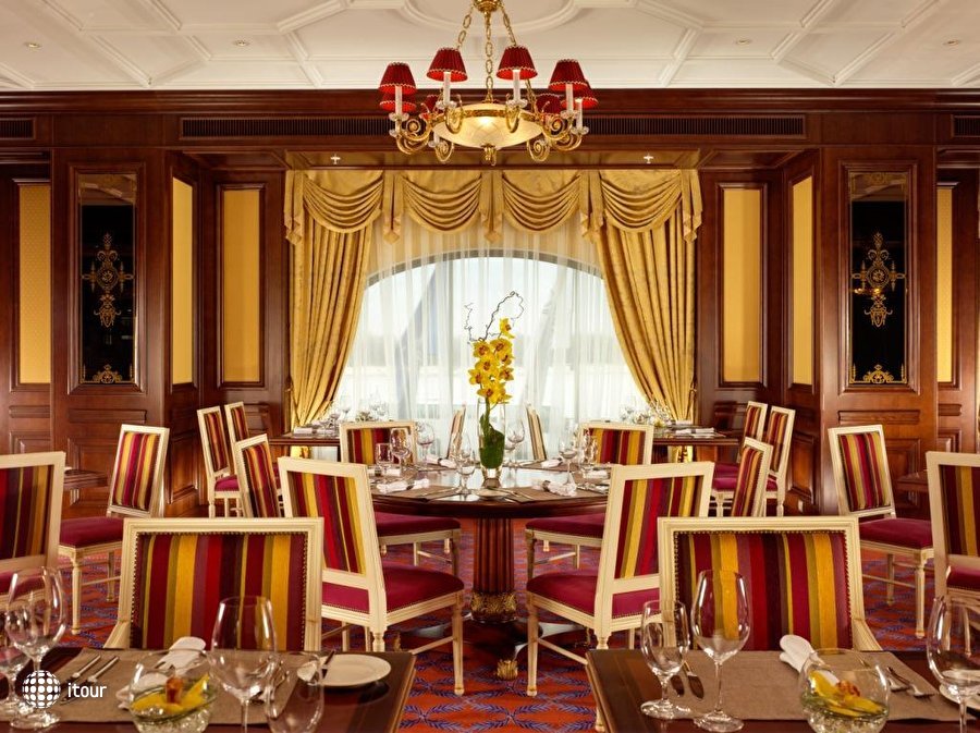 Fairmont Grand Hotel Kyiv 13