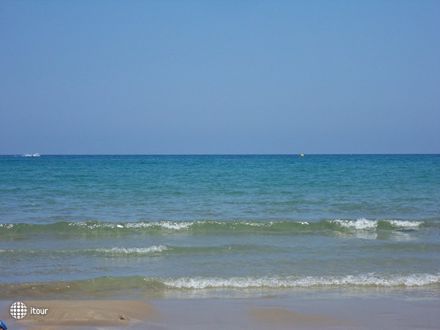 Sentido Blue Sea Beach 28