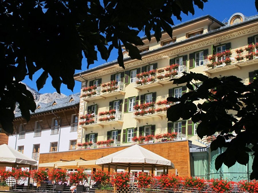 Grand Hotel Savoia 1