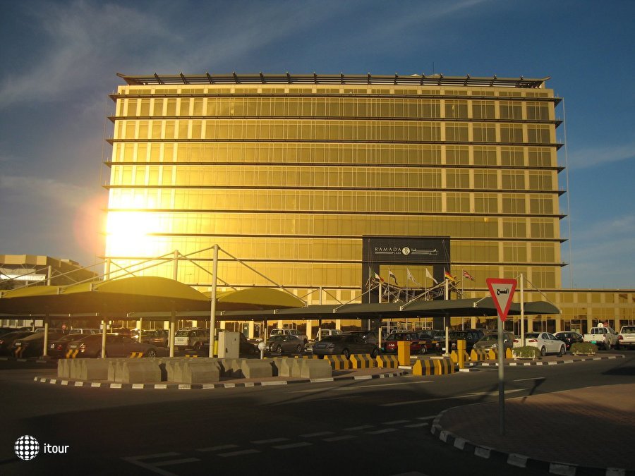 Ramada Plaza Doha Hotel 17