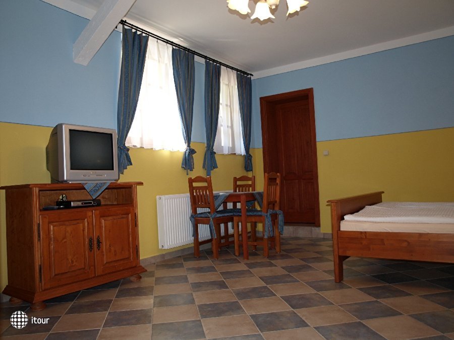 Amadeus Pension 16